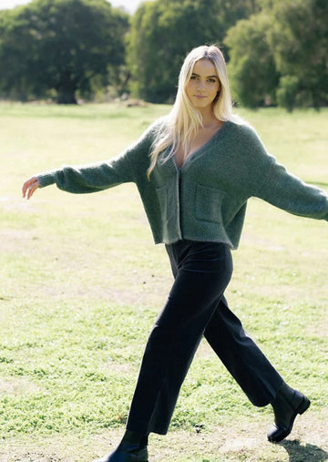 Humidity Romi Cardi