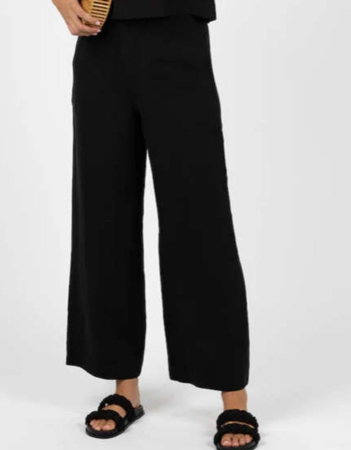 Humidity Fleetwood Linen Black Pants