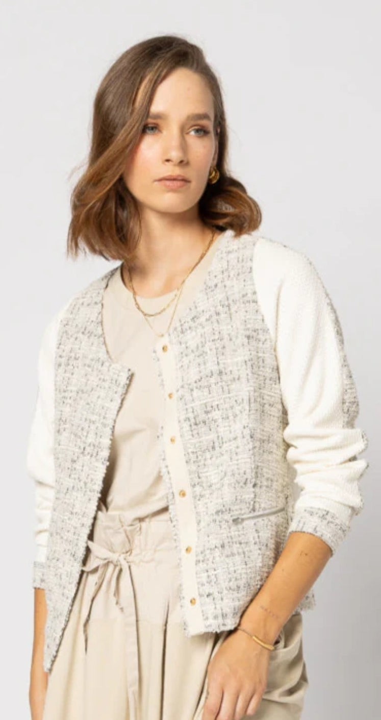 Drama Jakcar Jacket