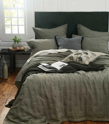 MM Linen Linen Bedspread Olive